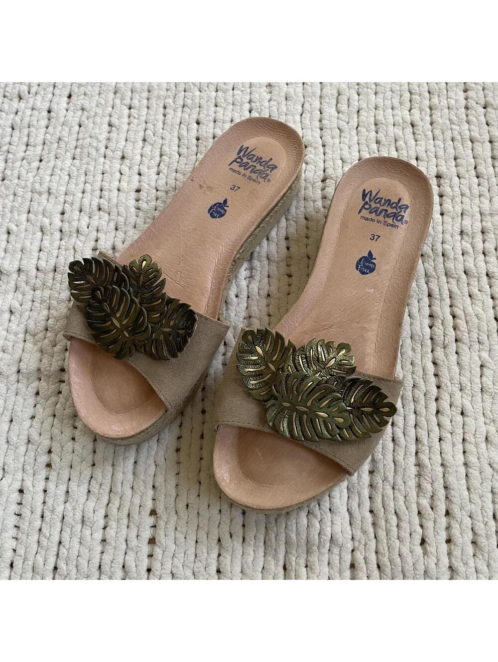 Wanda Panda Women’s Metallic Leaf Slide Sandals - Size 38